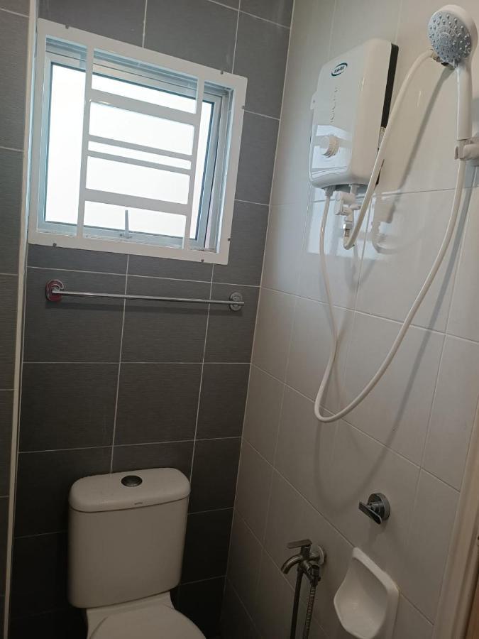 In Homestay Corner باتو باهات المظهر الخارجي الصورة